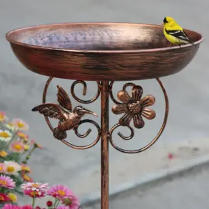 Bain et mangeoire décorative en métal pour le jardin